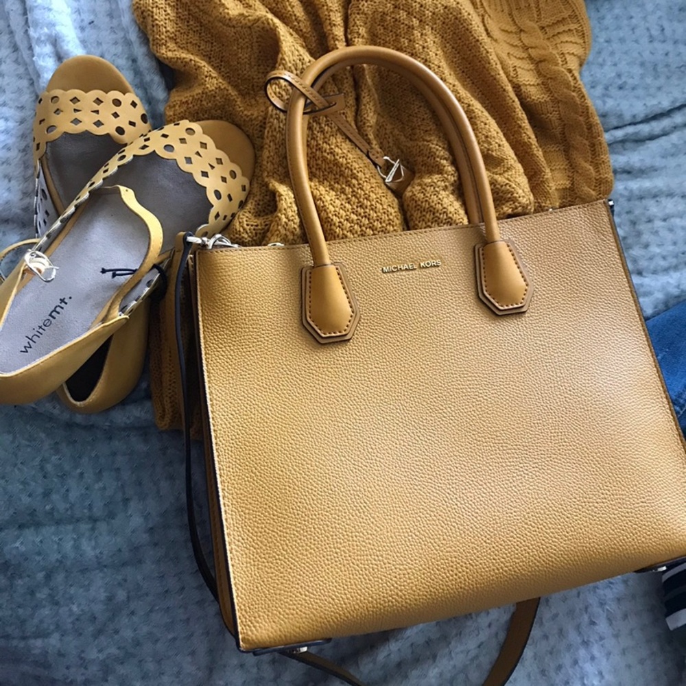 Michael Kors Medium Shoulder Bag